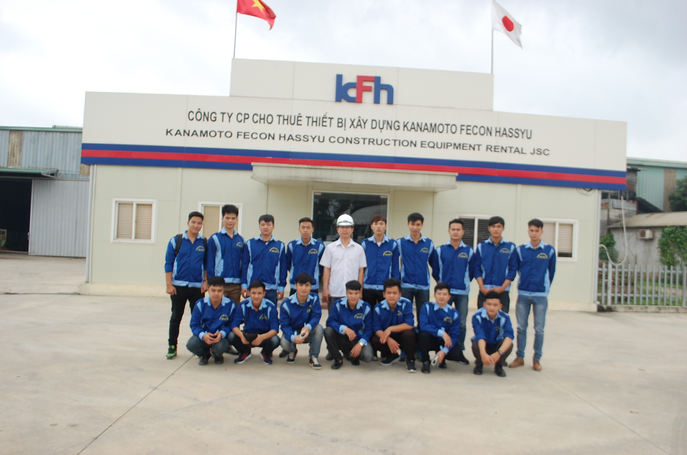 Chương trình Company Tour cho sinh viên ngành Máy xây dựng