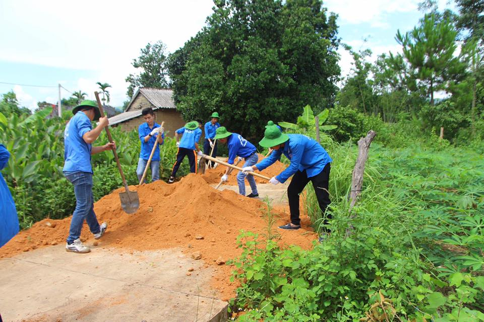 Chiến dịch \" Mùa hè xanh \" của sinh viên tình nguyện cơ sở Vĩnh Phúc